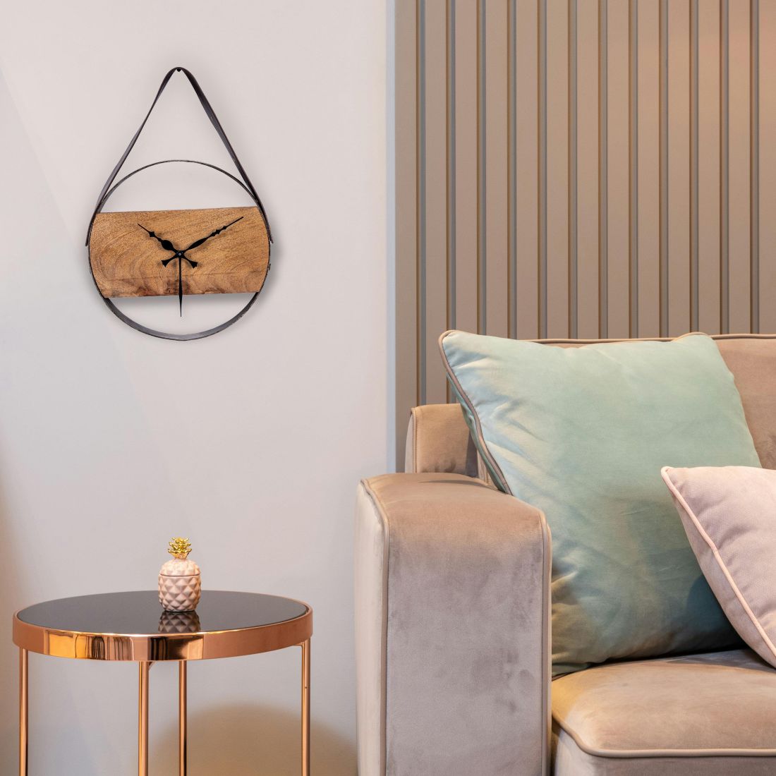 Acacia Wood With Sand Blasted Effect And Fine Leather Handle Wall Clock